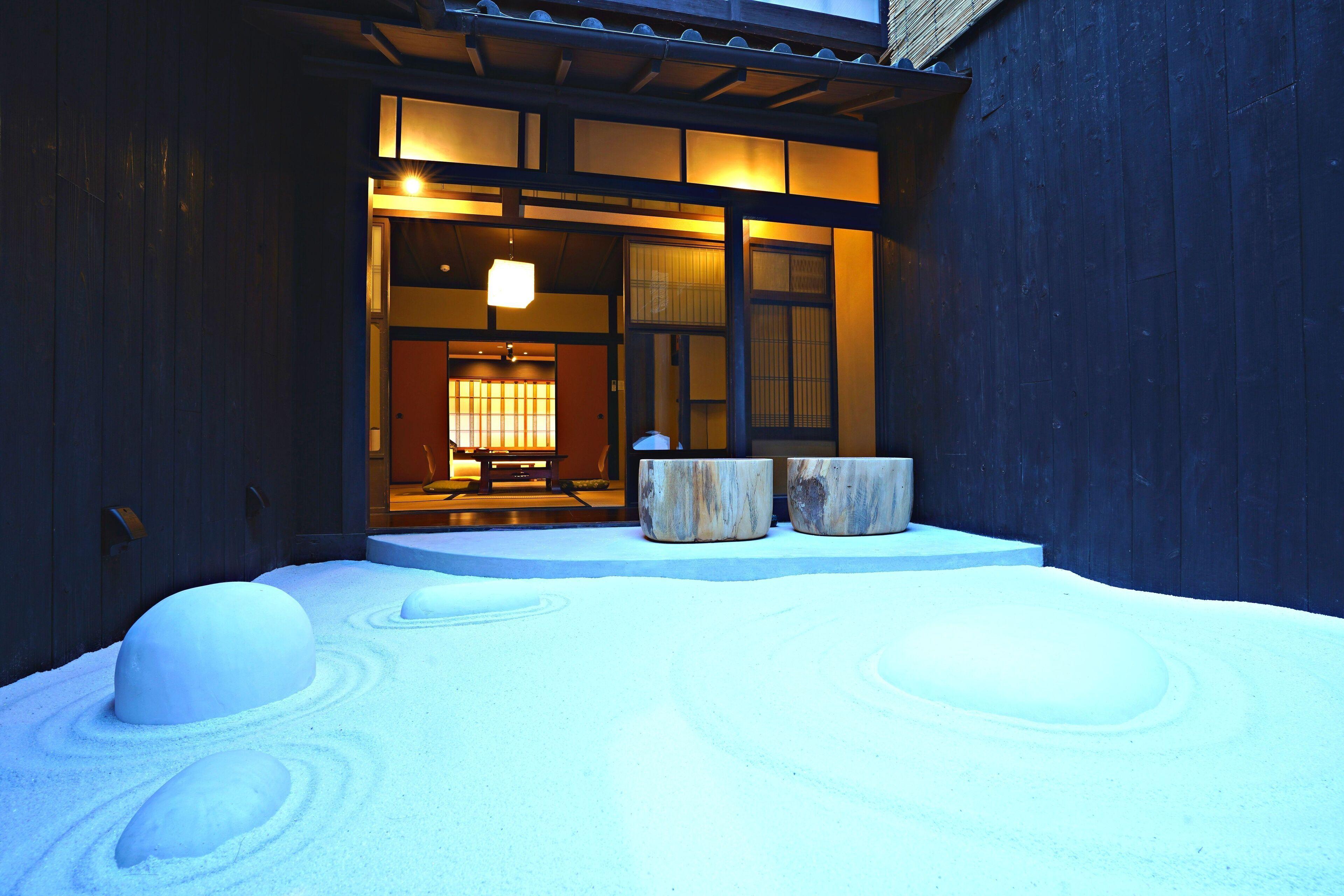 Kiraku Kyoto Aneyakoji, Kyoto